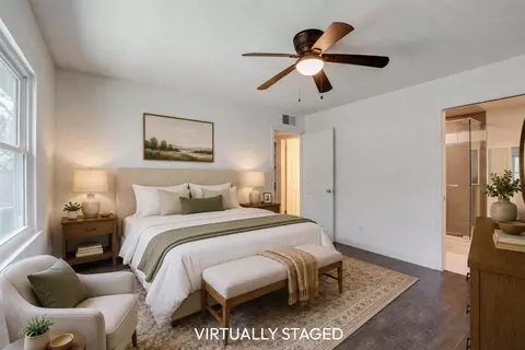 Bedroom - 500 Moss Hill Ln, Euless, TX 76039 photo 1 of 4