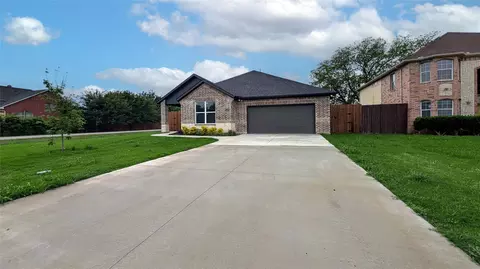 1625 Avenue D, Grand Prairie, TX 75051