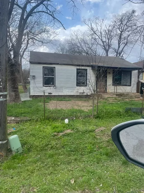 815 Kissell Rd, Wilmer, TX 75172