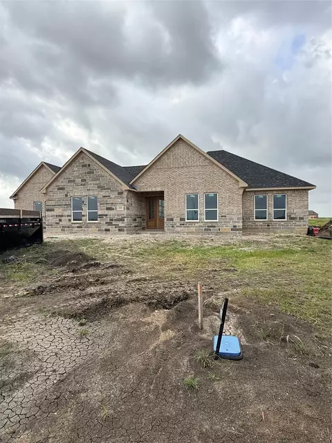 215 Regina St, Celeste, TX 75452