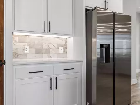 Kitchen - 215 Regina St, Celeste, TX 75452 photo 4 of 6