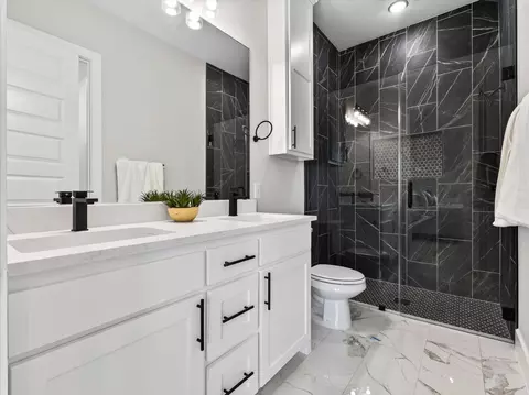 Bath - 215 Regina St, Celeste, TX 75452 photo 1 of 3