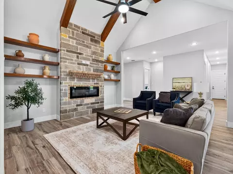 Living - 215 Regina St, Celeste, TX 75452 photo 1 of 3
