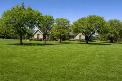 1253 Abigail Ln, Glen Rose, TX 76043