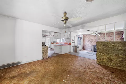 Living - 3722 N 27th St, Waco, TX 76708 photo 2 of 5