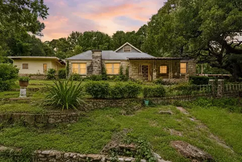 3722 N 27th St, Waco, TX 76708