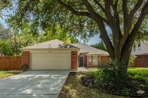 2305 Amhearst Ln, Flower Mound, TX 75028