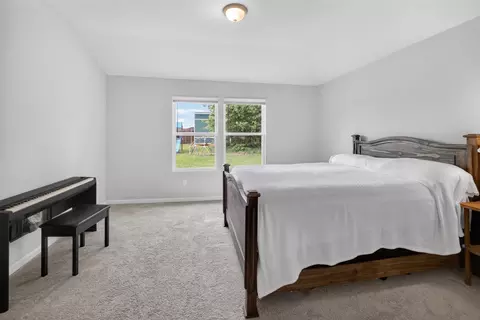 Bedroom - 901 E 3rd St, Springtown, TX 76082 photo 4 of 7