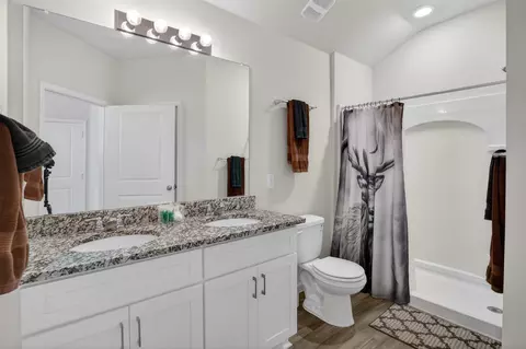 Bath - 901 E 3rd St, Springtown, TX 76082 photo 2 of 2