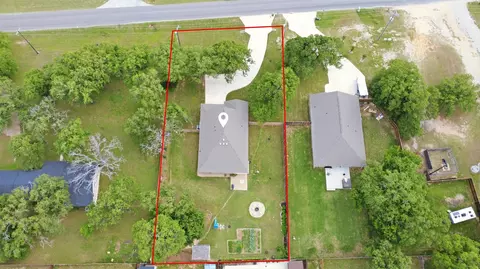 View/Area - 901 E 3rd St, Springtown, TX 76082 photo 1 of 3