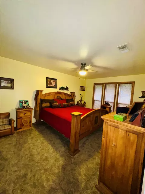 Bedroom - 2031 E Fm 1396, Ivanhoe, TX 75447 photo 3 of 3