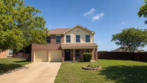 501 Coral Reef Ln, Glenn Heights, TX 75154
