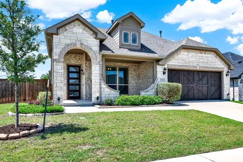 1023 Clydeview Rd, Forney, TX 75126