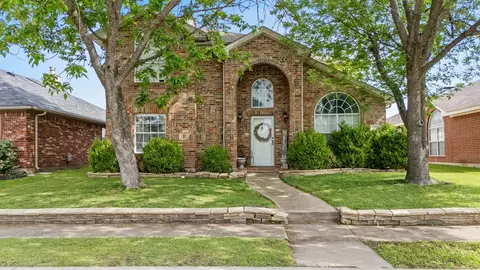 7713 Harbor Dr, Rowlett, TX 75088