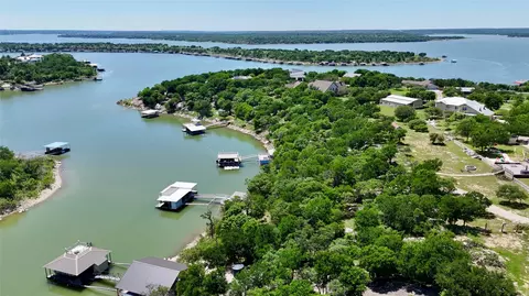 2007 Deepwater Rd, Brownwood, TX 76801
