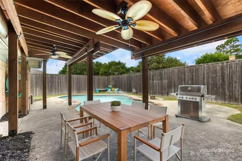 2301 Huntington Dr, Plano, TX 75075