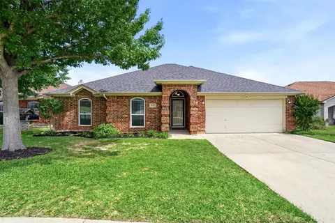 9316 Rhea Ct, White Settlement, TX 76108