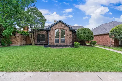 2805 Big Oaks Dr, Garland, TX 75044