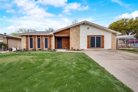 2122 Foxcroft Ln, Arlington, TX 76014