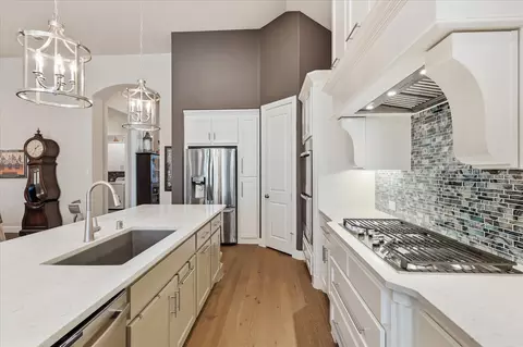 Kitchen - 6500 Dolan Falls Dr, Argyle, TX 76226 photo 2 of 3