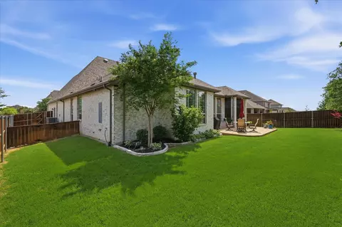 Exterior - 6500 Dolan Falls Dr, Argyle, TX 76226 photo 7 of 8