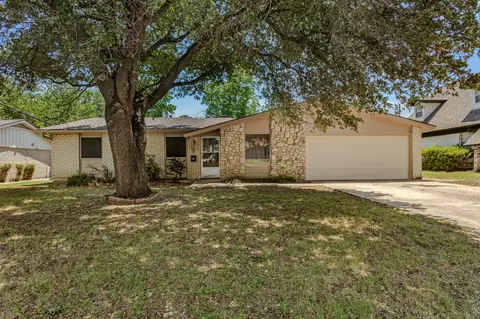 5732 Bonnie Wayne St, Haltom City, TX 76117