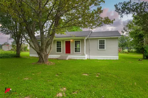 128 Lucky Ln, Keatchie, LA 71046
