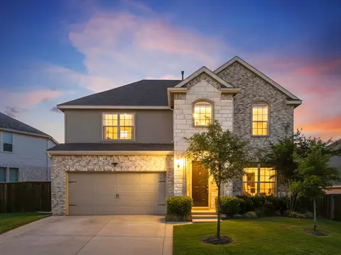 518 N Eagle Point Rd, Van Alstyne, TX 75495