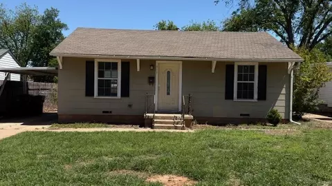 513 W Inwood Dr, Wichita Falls, TX 76301