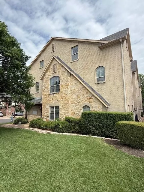 3448 Daniel Ave #1, University Park, TX 75205