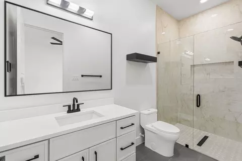 Bath - 1006 Devonshire Dr N, Forney, TX 75126 photo 4 of 5