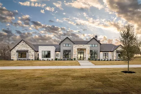 204 Dan Russell Bnd, Weatherford, TX 76087