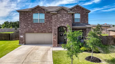 1124 Eastland Ln, Weatherford, TX 76087