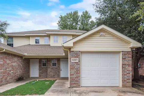 1233 1237 Village Garden Dr, Azle, TX 76020