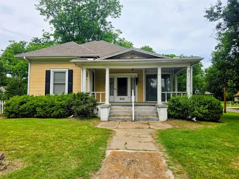 324 E Liberty St, Pilot Point, TX 76258