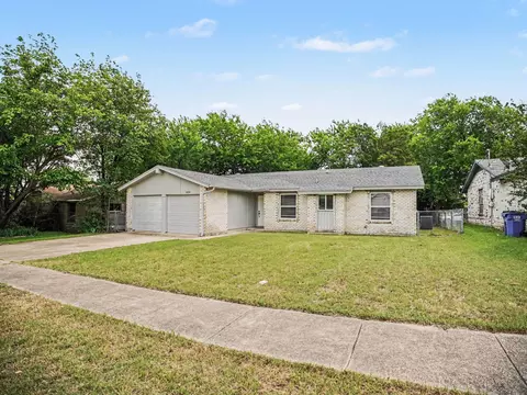 1434 Oakbrook St, Lancaster, TX 75134
