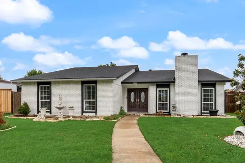 2709 High Plateau Dr, Garland, TX 75044