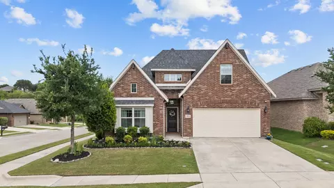 9621 Rosina Trl, Fort Worth, TX 76126