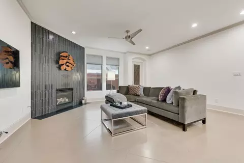 5113 Vandelia St, Dallas, TX 75235