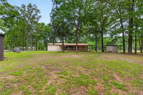 Exterior - 306 Lesa Ln, Stonewall, LA 71078 photo 4 of 5