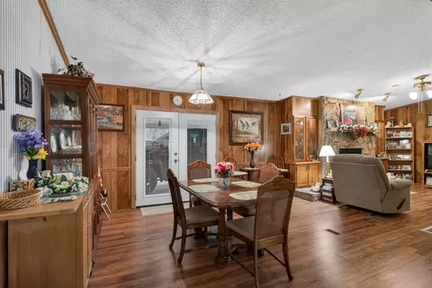 Dining - 306 Lesa Ln, Stonewall, LA 71078 photo 2 of 2
