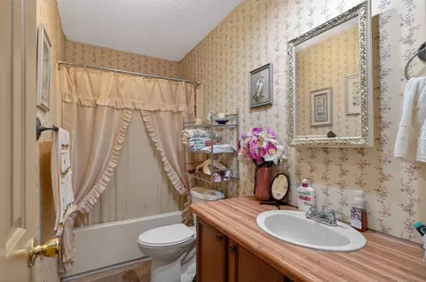 Bath - 306 Lesa Ln, Stonewall, LA 71078 photo 1 of 3