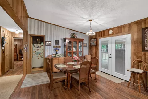 Dining - 306 Lesa Ln, Stonewall, LA 71078 photo 1 of 2