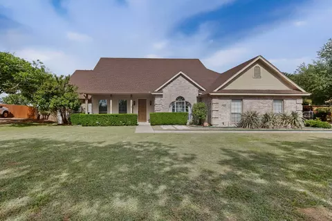 7011 Singleton Rd, Midlothian, TX 76065 photo 2