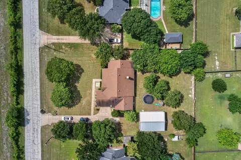 7011 Singleton Rd, Midlothian, TX 76065 photo 3