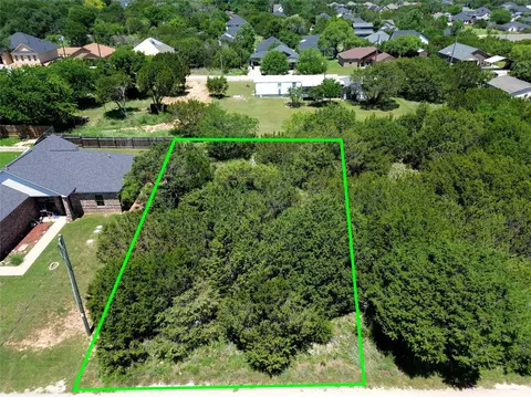 2212 Pedernales Ct, Granbury, TX 76048