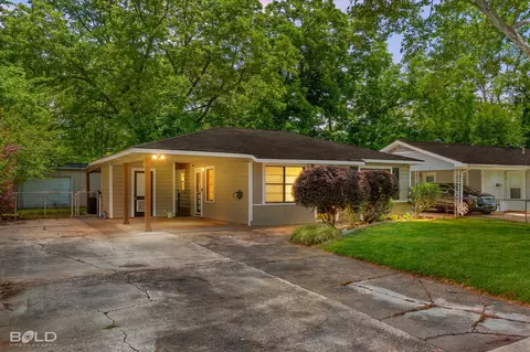 1522 Clarence St, Bossier City, LA 71111