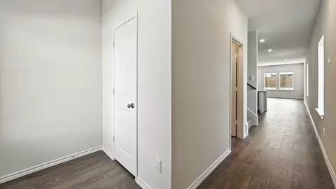 Entry Way - 122 Pheasant Run, Terrell, TX 75160 photo 3 of 4