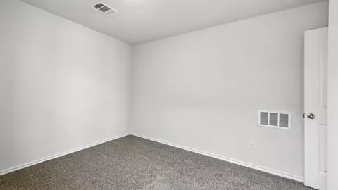 Bedroom - 122 Pheasant Run, Terrell, TX 75160 photo 7 of 12