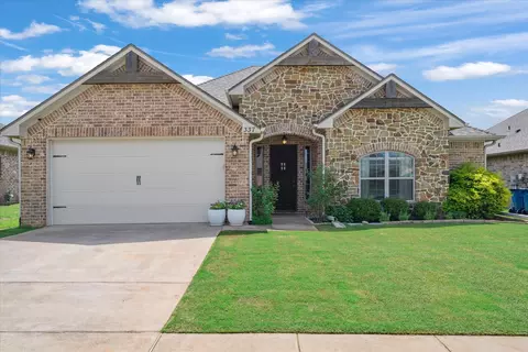 337 Kingdom Blvd, Lindale, TX 75771